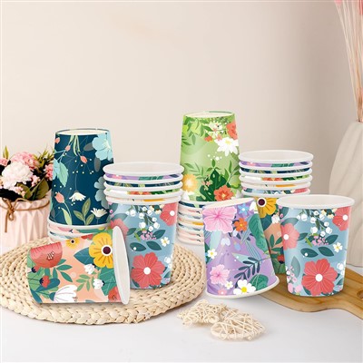 Lillelisest paberist kohvitassid